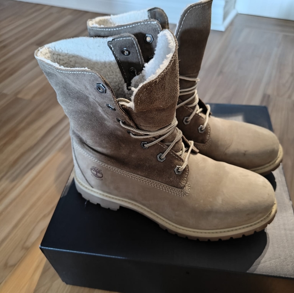 Womens Timberland Teddy Fleece Authentics Waterproof Roll-Top Boot - Light Brown